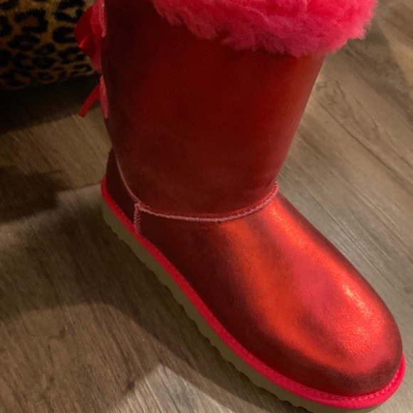 🆕UGG BAILEY BOW GLISTEN SIZE:10 NEW IN BOX COLOR RADISH SOLDOUT DEAD-STOCK - Picture 10 of 14